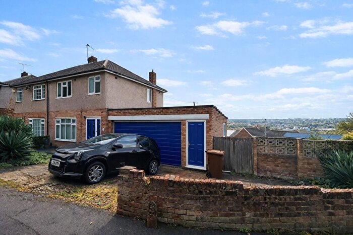 3 Bedroom Semi Detached House For Sale In Borstal Road, Rochester, ME1