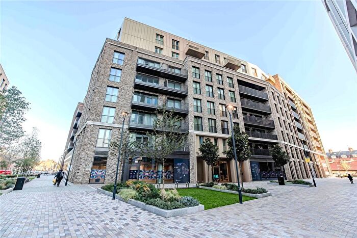 2 Bedroom Flat To Rent In Georgette Apartments, Sidney Street, E1