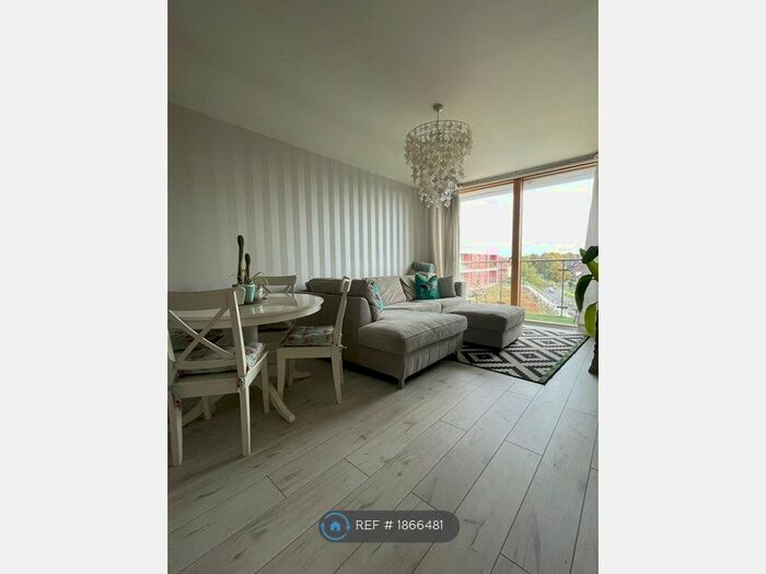 1 Bedroom Flat To Rent In Station Road, Orpington, BR6