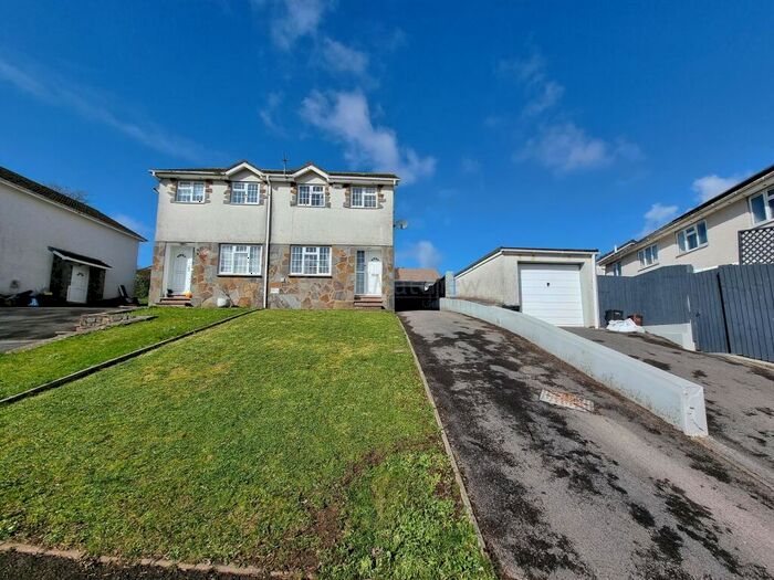 3 Bedroom Semi-Detached House To Rent In Ty Gwyn Drive, Brackla, Bridgend, Bridgend County., CF31