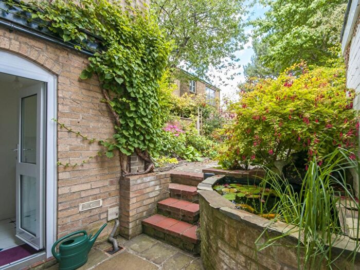 4 Bedroom Terraced House To Rent In Western Road, Grandpont, OX1