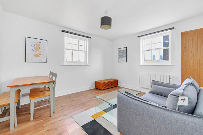 1 Bedroom Apartment For Sale In Academy Court, Kirkwall Place, London, E2