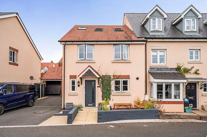 5 Bedroom End Of Terrace House For Sale In Sentrys Orchard, Exeter, EX6