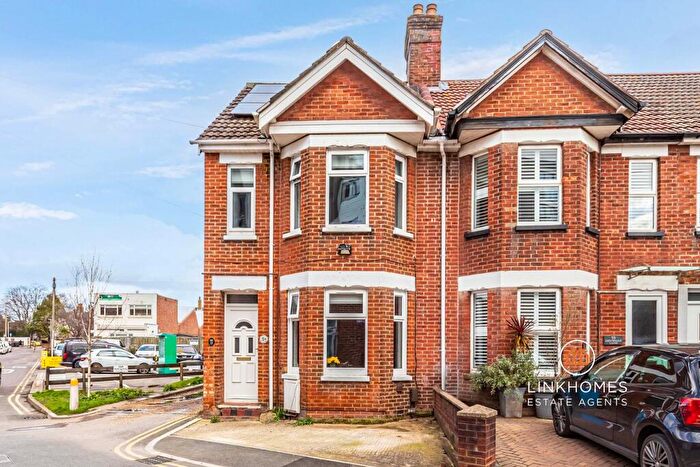 3 Bedroom End Of Terrace House For Sale In Denmark Lane, Poole, BH15