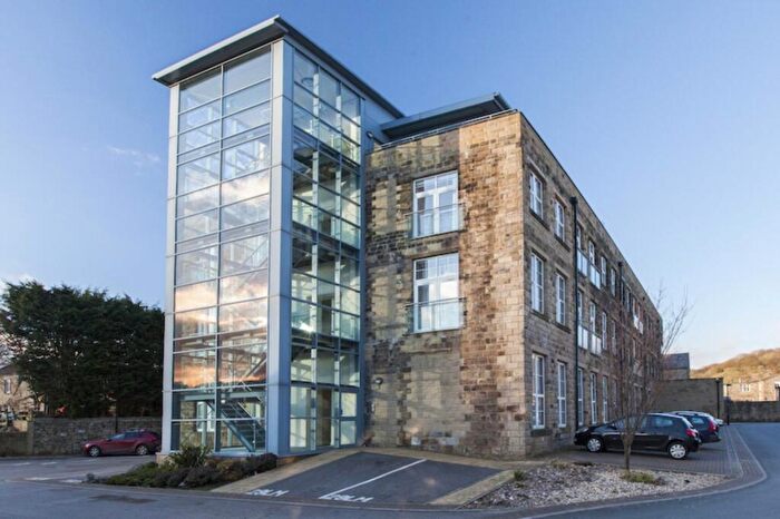 2 Bedroom Flat To Rent In Mill Fold, Addingham, Ilkley, West Yorkshire, LS29