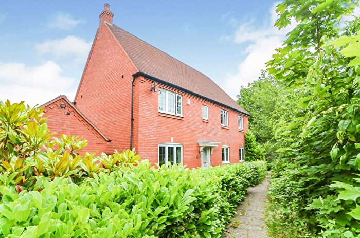 4 Bedroom Semi-Detached House To Rent In Giffard Walk, Cawston, Rugby, CV22