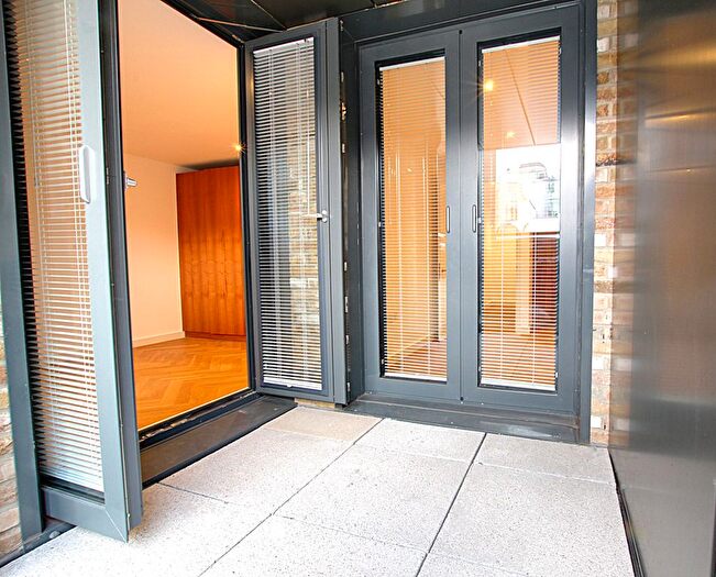 2 Bedroom End Of Terrace House To Rent In The Courtyard, (), London, NW1