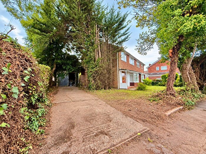 3 Bedroom Semi-Detached House For Sale In Spacious Plot In Hempstead, Ready To Be Made Into Your New Family Home - Gilbert Close, ME7