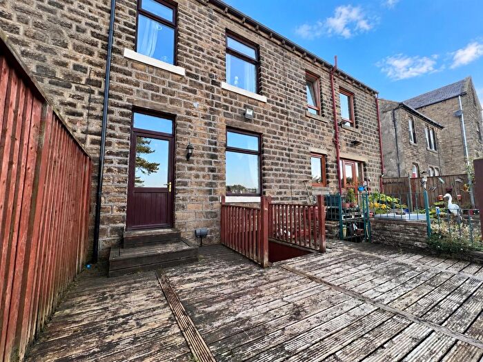 4 Bedroom Terraced House For Sale In Mount View, Oakworth, Keighley, BD22