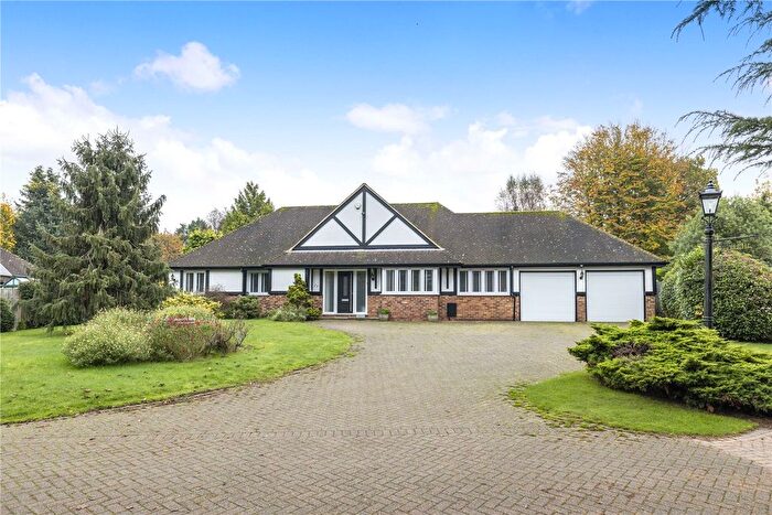4 Bedroom Bungalow For Sale In Hurtmore Chase, Hurtmore, Godalming, Surrey, GU7