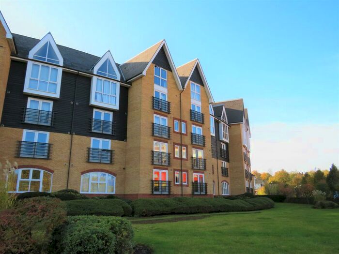 2 Bedroom Apartment To Rent In St Peters Street, Maidstone, ME16