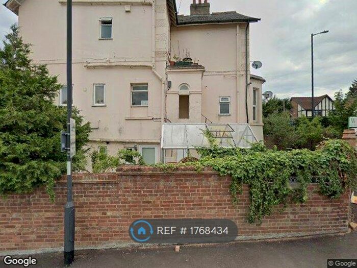 Studio To Rent In Craufurd Rise, Maidenhead, SL6