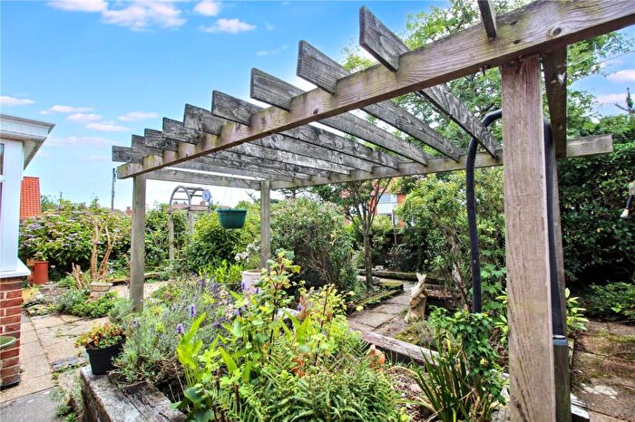 2 Bedroom Bungalow For Sale In Jermyns Road, Reydon, Southwold, Suffolk, IP18