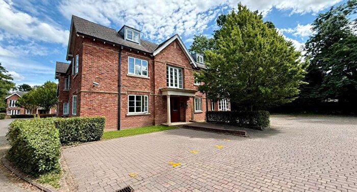 2 Bedroom Flat To Rent In Christine Ingram Gardens, Bracknell, Berkshire, RG42