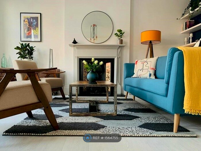 2 Bedroom Flat To Rent In Wellesley Road, London, W4