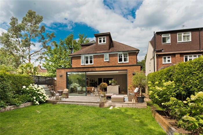 5 Bedroom Detached House To Rent In Westcar Lane, Hersham, Walton-on-Thames, Surrey, KT12