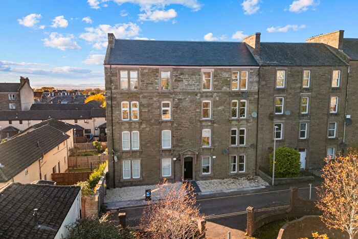 3 Bedroom Flat For Sale In A Union Place, Dundee, DD2