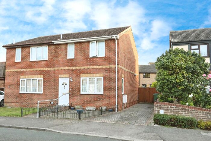 3 Bedroom Semi-Detached House For Sale In Sunnyside Avenue, Sheerness, Kent, ME12