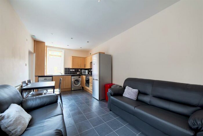 4 Bedroom Terraced House To Rent In ** Month Let** &#;pppw - Heaton Park Road, Heaton, NE6