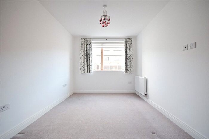 5 Bedroom Terraced House To Rent In Pinnington Close, Trumpington, Cambridge, CB2