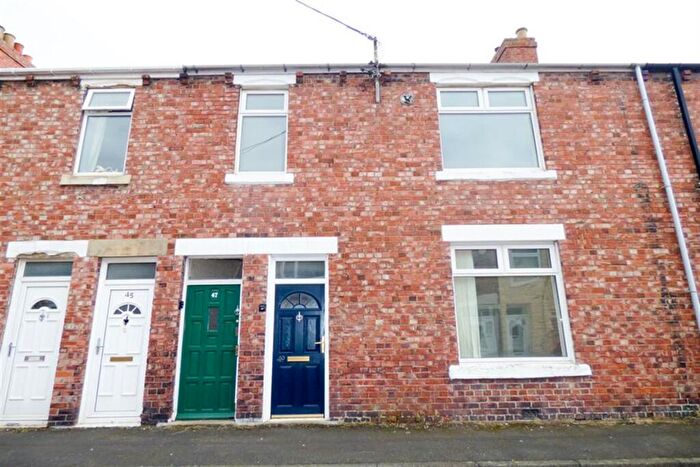 2 Bedroom Flat For Sale In Queen Street, Birtley, DH3