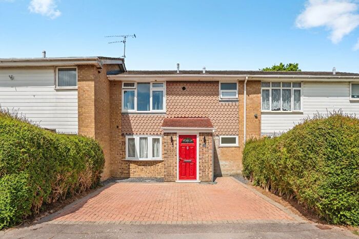 3 Bedroom Terraced House For Sale In Walton Close, Waterlooville, Hampshire, PO7