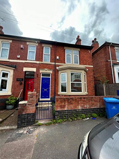 4 Bedroom Semi-Detached House To Rent In Empress Road, Derby, DE23