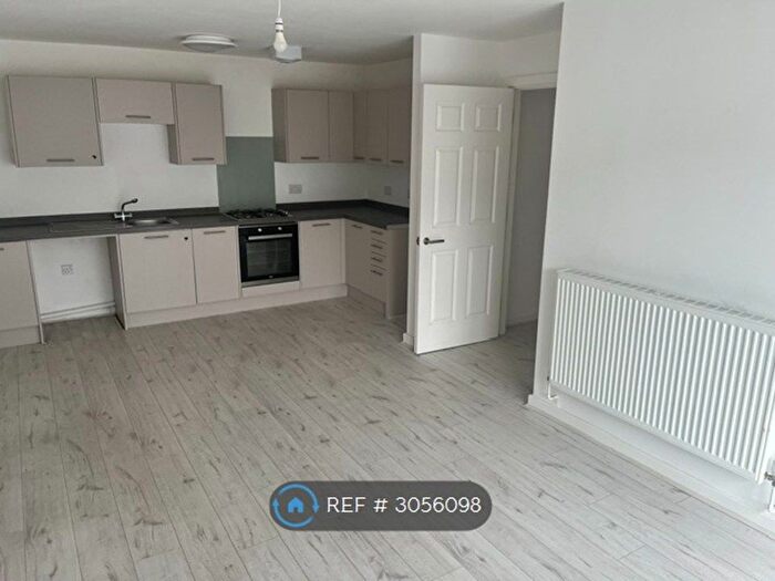 2 Bedroom Flat To Rent In Archers Corner, Wirral, CH62