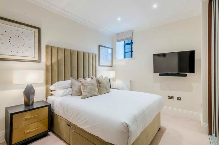 1 Bedroom Flat To Rent In Rainville Road, Hammersmith, London, W6