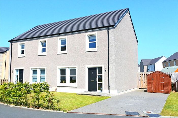 3 Bedroom Semi-Detached House To Rent In Strachan Way, Peterhead, AB42