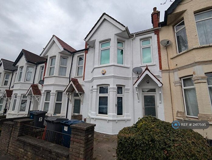 4 Bedroom Terraced House To Rent In Montagu Road, London, NW4