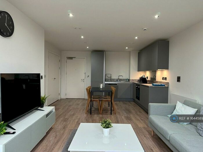 2 Bedroom Flat To Rent In Store Street, Manchester, M1