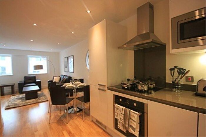 1 Bedroom Flat To Rent In Victoria Parade, London, SE10