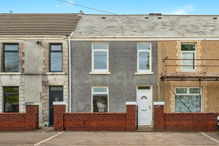 3 Bedroom House To Rent In West Street, Gorseinon, Swansea, SA4