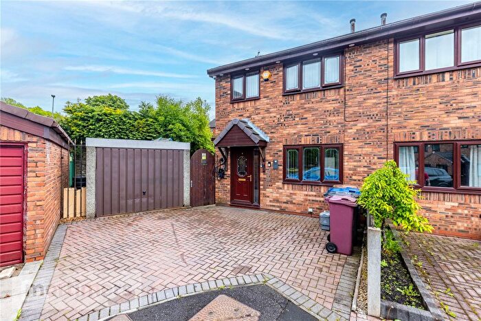 3 Bedroom Semi-Detached House For Sale In Quakerfields, Darwen, Lancashire, BB3
