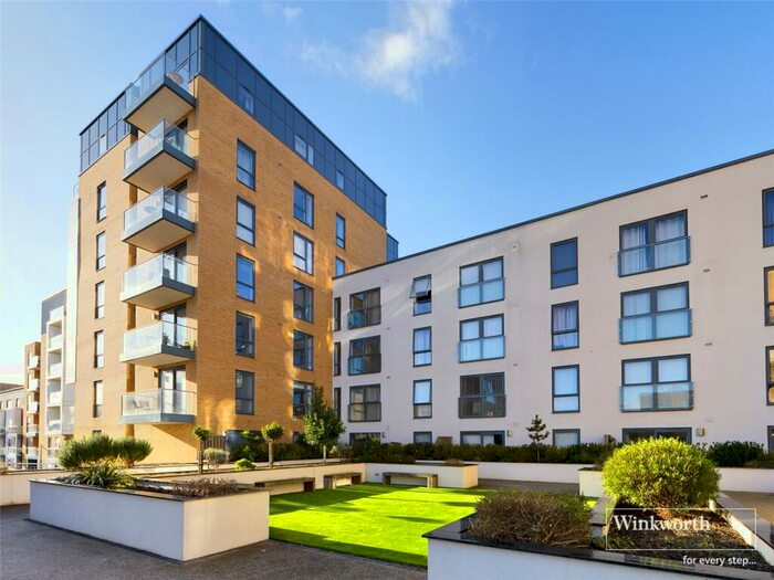2 Bedroom Apartment To Rent In Skylark House, Drake Way, Reading, Berkshire, RG2