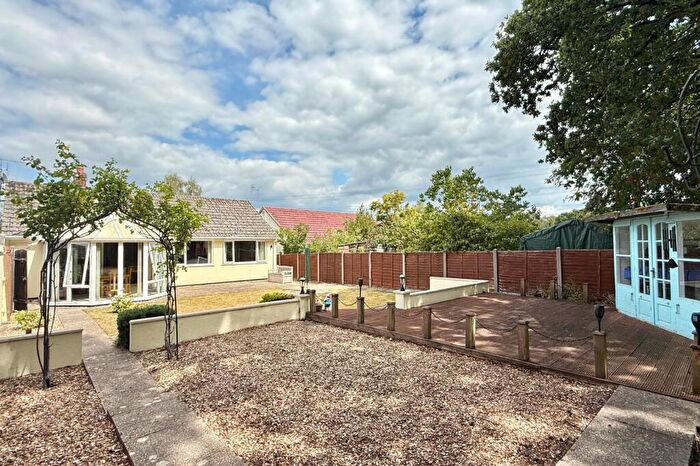 3 Bedroom Bungalow For Sale In Woodlinken Close, Verwood, BH31