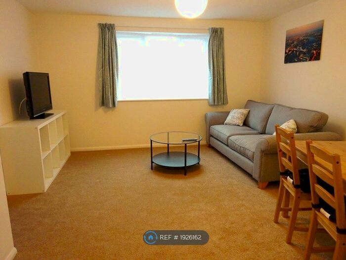 2 Bedroom Flat To Rent In Jemotts Court, London, SE14