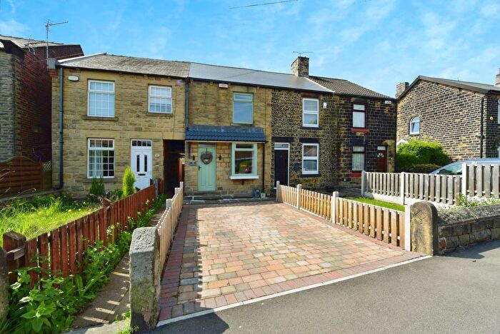 3 Bedroom Cottage For Sale In Warren Lane, Chapeltown, Sheffield, S35