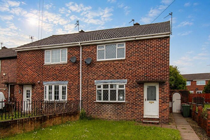 2 Bedroom Semi Detached House For Sale In Handsworth Road, Kettlethorpe, WF2