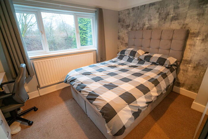 3 Bedroom Terraced House For Sale In Gracemere Crescent, Birmingham, B28