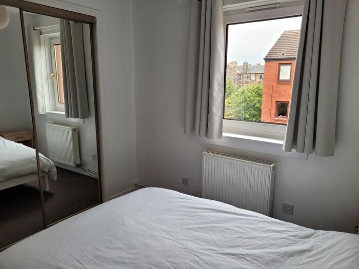 2 Bedroom Flat To Rent In Bryson Road, Polwarth, Edinburgh, EH11