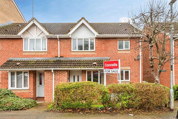 1 Bedroom Terraced House For Sale In Barnum Court, Swindon, SN2