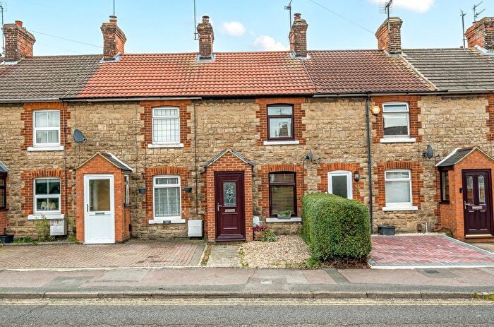 2 Bedroom Terraced House For Sale In Hyde Road, Upper Stratton, Swindon, SN2