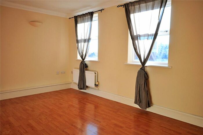 2 Bedroom Apartment To Rent In Godwin Court, Swindon, SN1