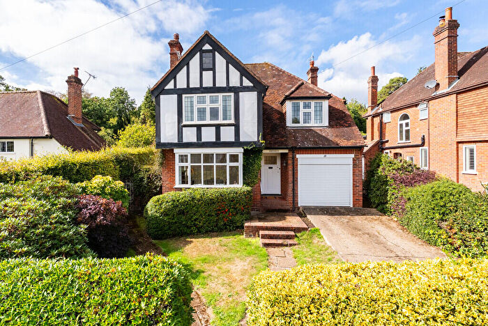 4 Bedroom Detached House For Sale In Milton Avenue, Westcott, RH4