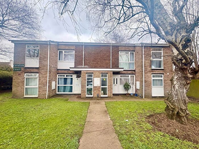 1 Bedroom Apartment For Sale In Carolyn Court, Luton, Bedfordshire, LU3