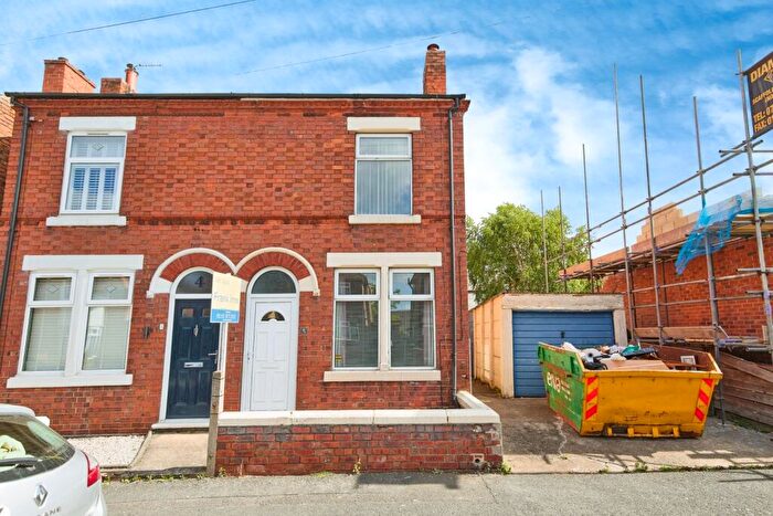 3 Bedroom Semi-Detached House For Sale In Grange Road, Long Eaton, Nottingham, Derbyshire, NG10
