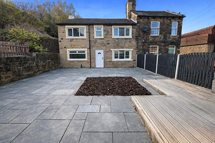 4 Bedroom Semi Detached House For Sale In Holly Hall Lane, Wyke, Bradford, BD12