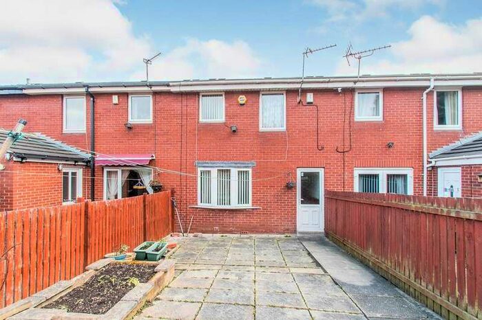 3 Bedroom Leisure Facility Commercial To Rent In Whitfield Square, Leeds, LS10